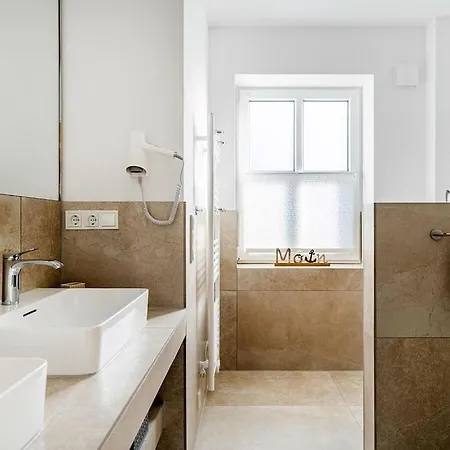 With 2 Bedrooms Casa vacanze *