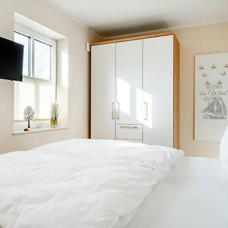 With 2 Bedrooms Greetsiel